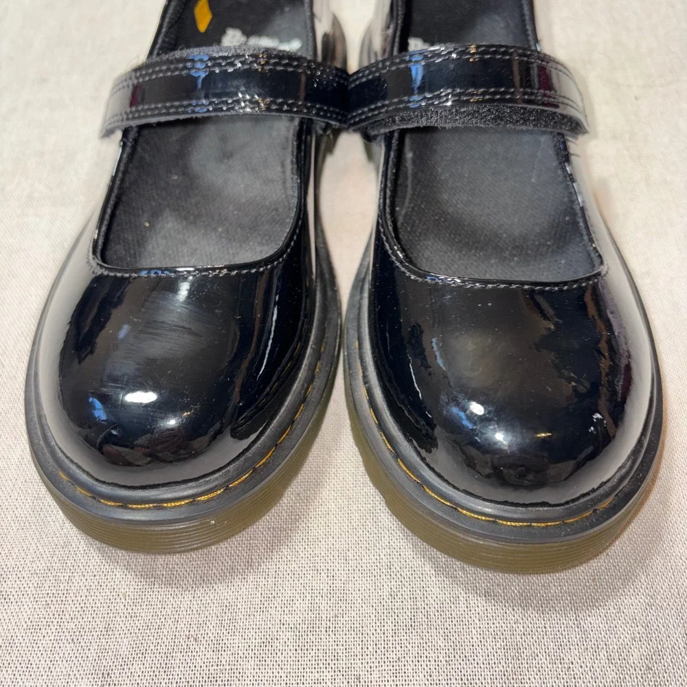 Dr. Martens Maccy Black Patent Leather Mary Jane Shoes Girls Size 3US 2UK 34EU